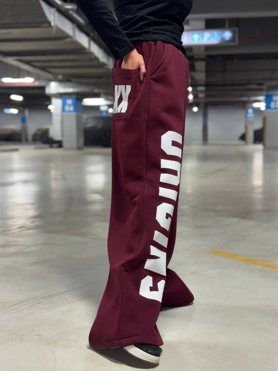 Printed oversized sweatpants